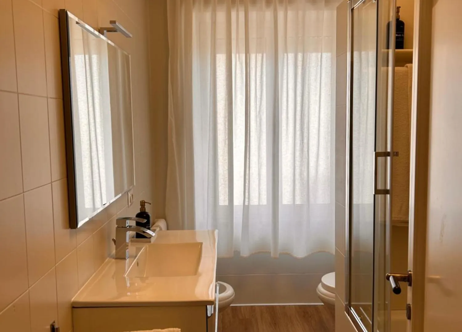 אורוסיי Guest House - La Bella Vita 0*,  איטליה