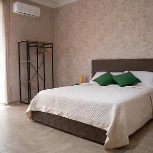 ** Bed and breakfast Caracciolo 109 Italia