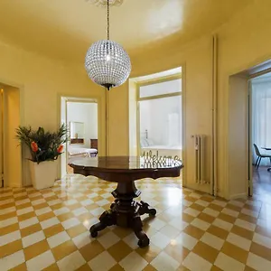  Bed and breakfast Molano's House Italia